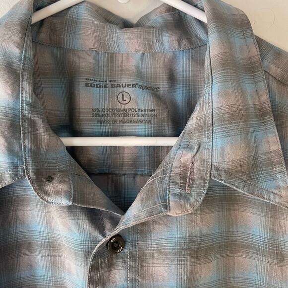 Eddie Bauer Size Large Blue Plaid Short Sleeve Outdoor Button Up - Picture 5 of 7